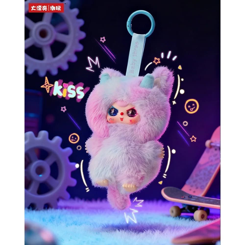 SURPRISE, a FlyFly Dragon Park figure