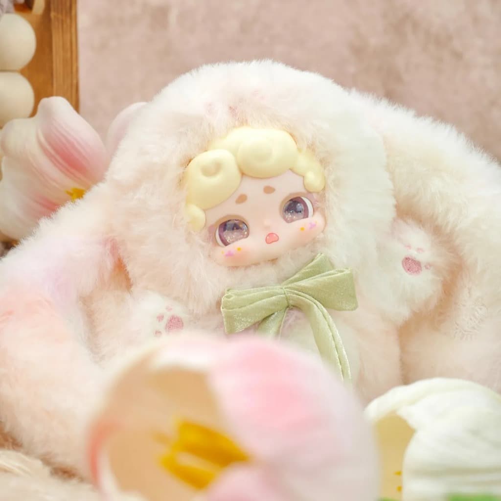 Crabapple, a Lucky Deer Nai V2 Secret Garden Series figure