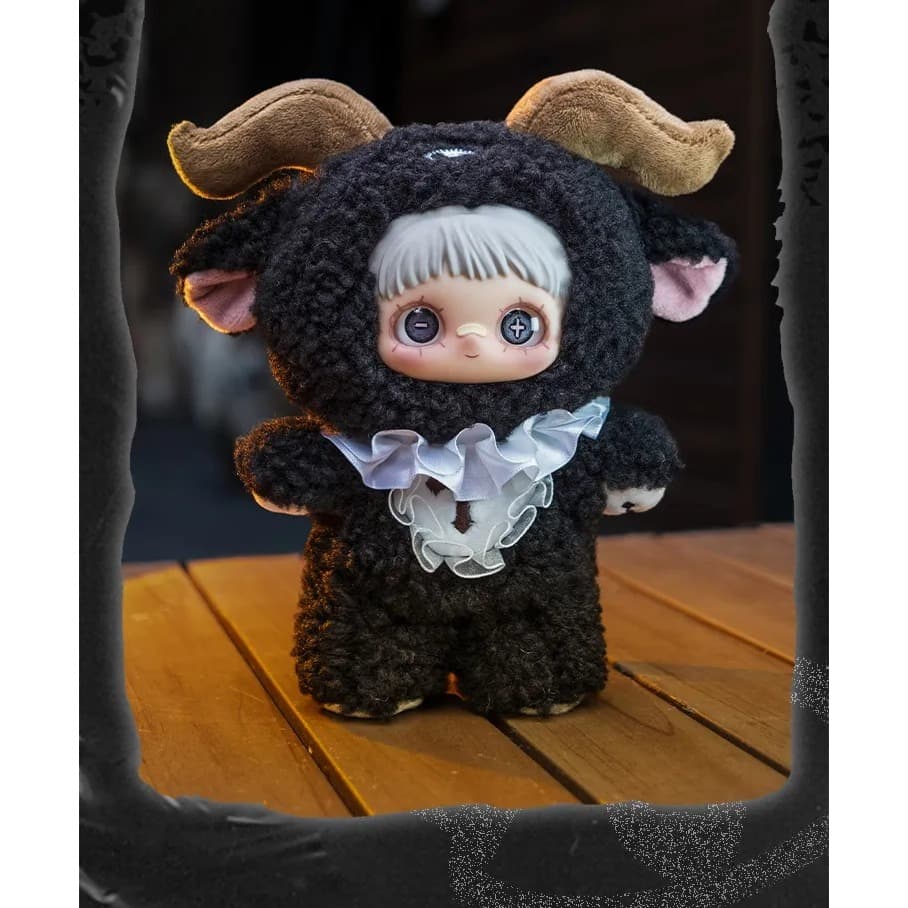 Axel Black, a MayMei Dark Forest Series figure