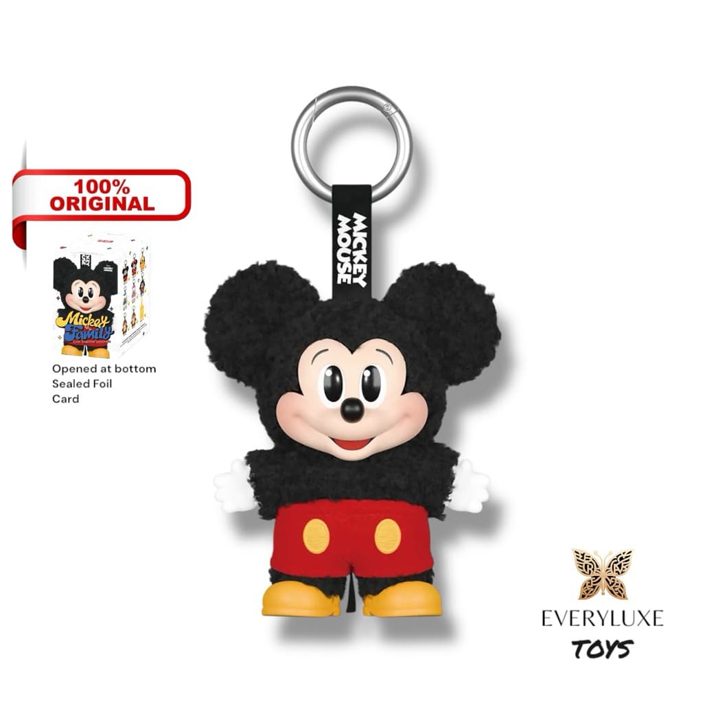 Mickey, a Mickey Family Cute Together Keychain Series figure