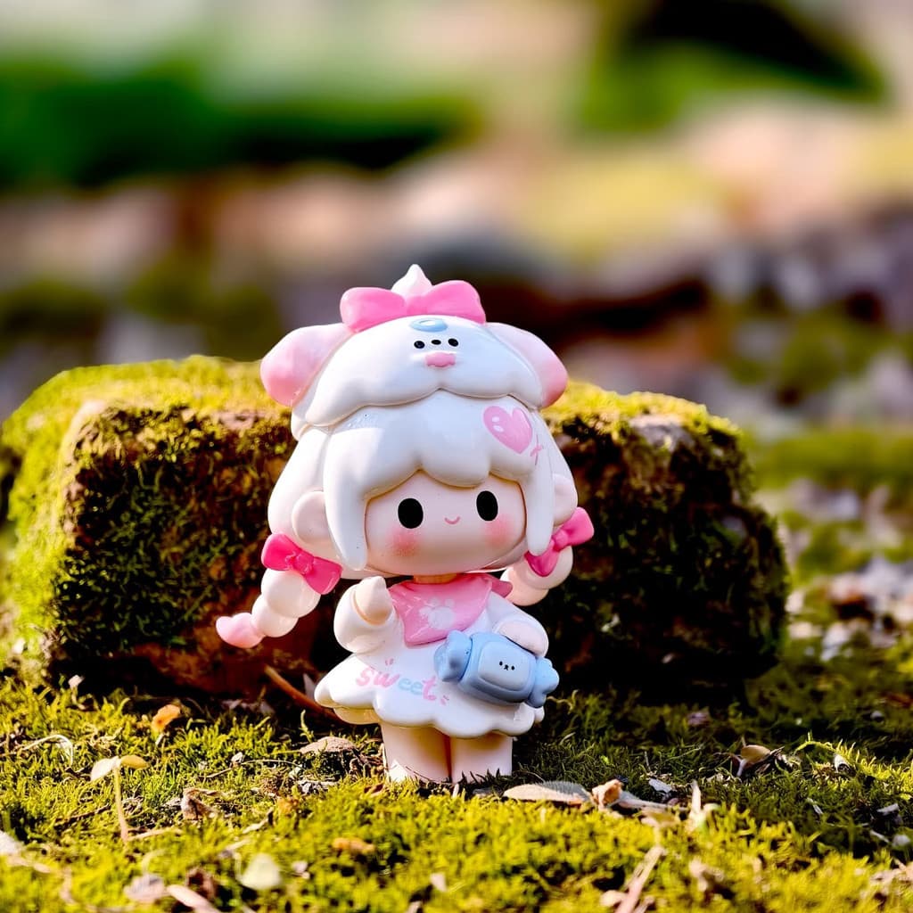 Want Sweet Heart, a UUTOY Sweety Land Series Mini Blind Box figure