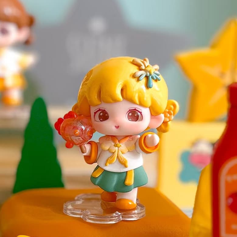 Exquisite, a Four Seasons Fireworks figure