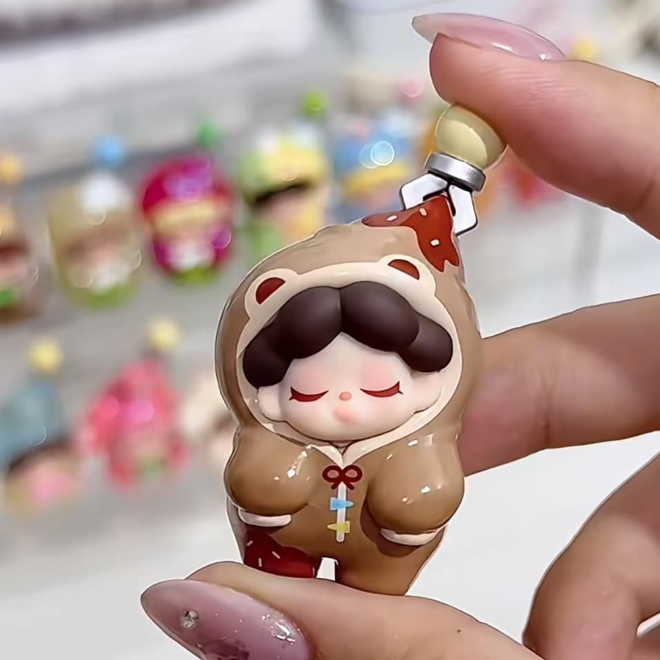 Bear Cookies, a WENDY Got You Series Doll Ornament Gift Secret figure
