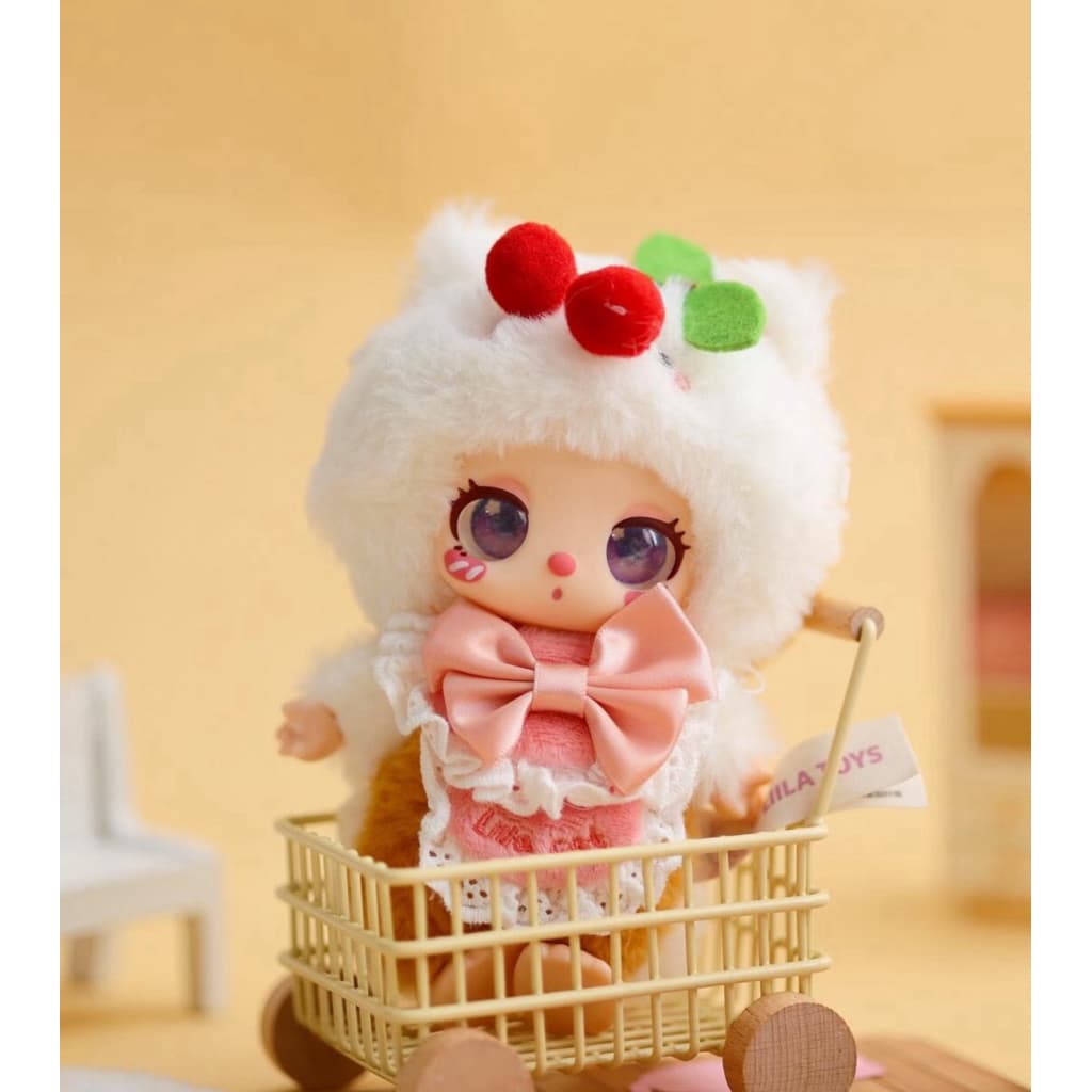 Cherry Toast Bread, a LIILA Chef Kitten Series figure
