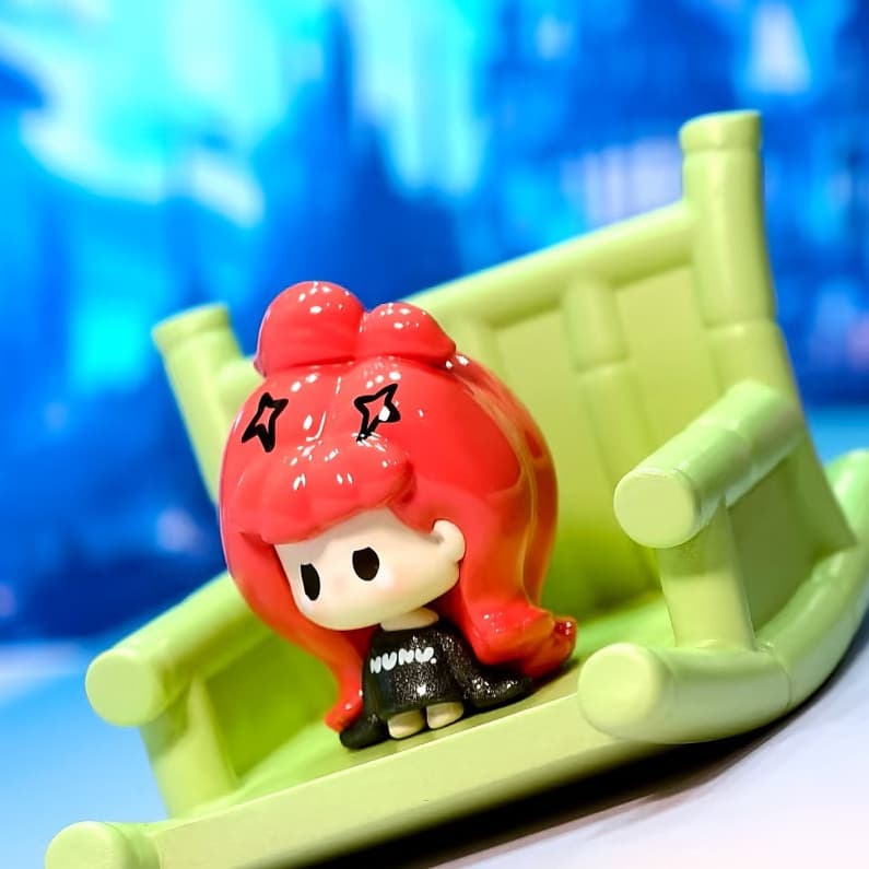 Trend Director, a NuNu Remix Series Cute Beans MINI Figure Doll Gift figure