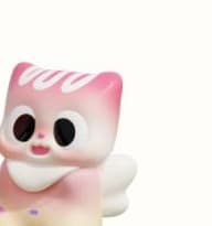 Donut, a Snacky Paws figure