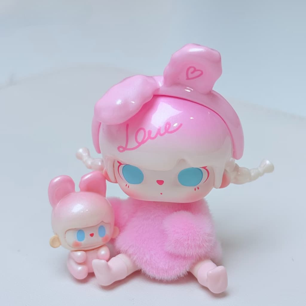Rare, a TUTUBEAR Time Glitch Series MINI Figure Doll Ornament Gift figure