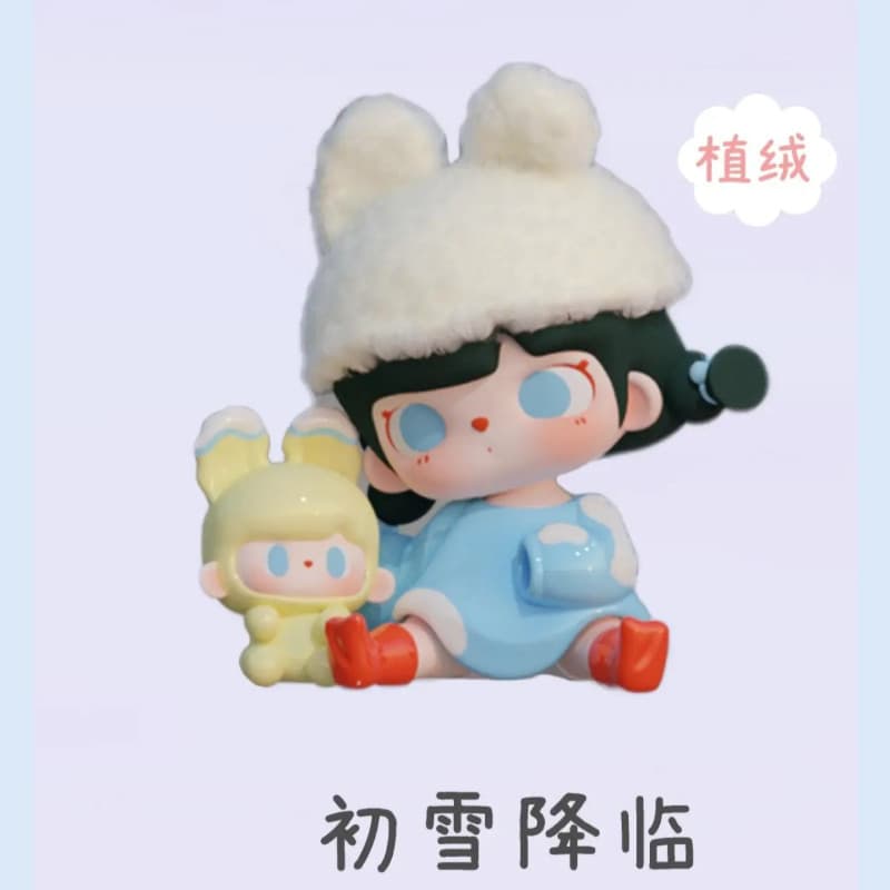 Snow, a TUTUBEAR Time Glitch Series MINI Figure Doll Ornament Gift figure